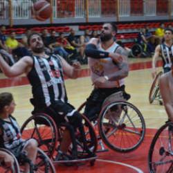 Galatasaray'ı yenen Beşiktaş finale y&uuml;kseldi