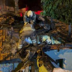 Gaziosmanpaşa&rsquo;da 3 gecekondu alevlere teslim oldu