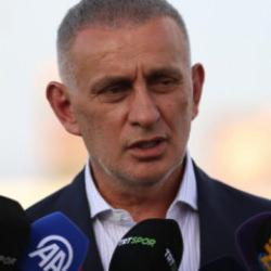 Hacıosmanoğlu eleştirilere ateş p&uuml;sk&uuml;rd&uuml;! 'Bu kadar mı sırtlan ve akbaba vardı i&ccedil;imizde'