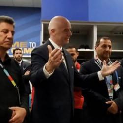 İran-Yeni Zelanda ma&ccedil;ının ardından FIFA Başkanı Infantino, İran soyunma odasına indi!