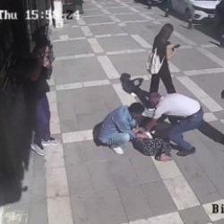 Şırnak'ta 13 yaşındaki &ccedil;ocuk beton zemine d&uuml;şt&uuml;! Y&uuml;rek acıtan anlar kamerada 