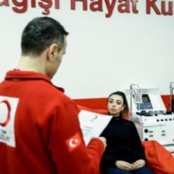 Kızılay yılın ilk 5 ayında 1,2 milyon &uuml;nite kan bağışı aldı 