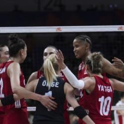 Milli Takım, Fransa'yı 3-0'la ge&ccedil;ti