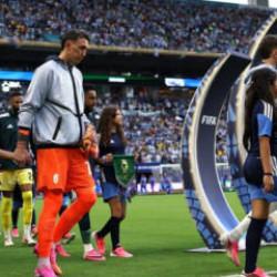 Muslera rekor kırmaya devam ediyor! Milli takım tarihine ge&ccedil;ti