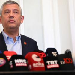 &Ouml;zg&uuml;r &Ouml;zel'in yeni partisi ortaya &ccedil;ıktı! Genel Başkan a&ccedil;ıkladı: Protokol imzalayacağız