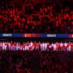 Vodafone&rsquo;dan Voleybol Milletler Ligi&rsquo;nde millilere hologram trib&uuml;nden destek