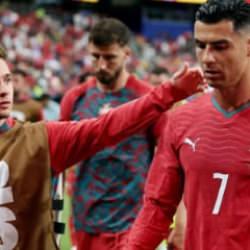 Yokları oynadığı ma&ccedil; sonrası Ronaldo'ya trib&uuml;nler acımadı! Tezah&uuml;ratla &ccedil;ıldırttılar