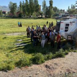 Hakkari'deki feci kazada &ouml;l&uuml; sayısı 3'e y&uuml;kseldi