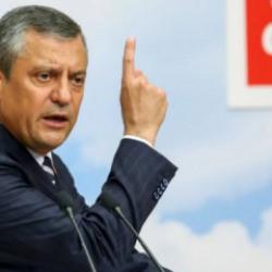86 milletvekili iddiası ortalığı karıştırdı! &Ouml;zg&uuml;r &Ouml;zel'den a&ccedil;ıklama!