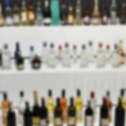 Niğde&rsquo;de ka&ccedil;ak&ccedil;ılara şafak darbesi: Ara&ccedil; ve evlerden binlerce ka&ccedil;ak &uuml;r&uuml;n fırladı!