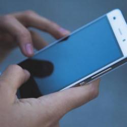 T&uuml;m telefonlara 'acil durum' uyarı mesajı gitti, ger&ccedil;ek sonradan ortaya &ccedil;ıktı!