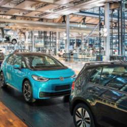 Alman devi Volkswagen'de deprem! Plan sonrası harekete ge&ccedil;tiler