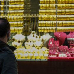 Altın fiyatları &ccedil;akıldı! Gram altın 6 bin liranın altına geriledi