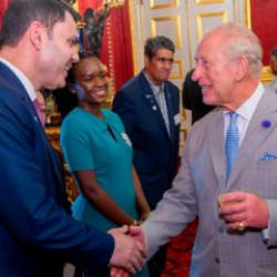 Bakan Kurum, Londra'da Kral 3'&uuml;nc&uuml; Charles'ın ev sahipliğindeki resepsiyona katıldı