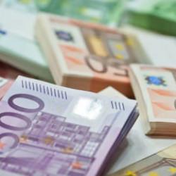 Bir Avrupa &uuml;lkesi daha euroya ge&ccedil;ecek: Tarihi a&ccedil;ıkladılar