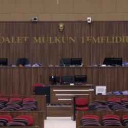 &Ccedil;ekişmeli boşanmalar yeni yargı paketinde: S&uuml;resiz nafakalar kaldırılıyor mu?