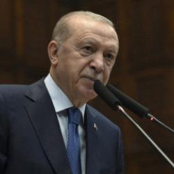 Cumhurbaşkanı Erdoğan'dan CHP'ye sert uyarı: Siyasetimizi fel&ccedil; ediyor!