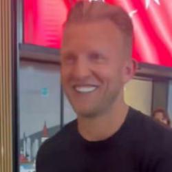 Dirk Kuyt, Fenerbah&ccedil;e i&ccedil;in İstanbul'da