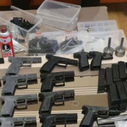 İzmir'de su&ccedil; &ouml;rg&uuml;tlerine y&ouml;nelik operasyon; 10 tutuklama