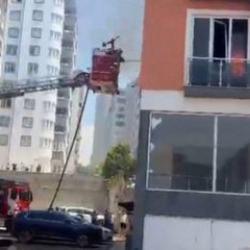 Kahramanmaraş'ta bina yangını: 3 kişi &ouml;ld&uuml;!