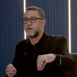 L&uuml;bnanlı siyasi analist H&uuml;seyin Murtaza: Şu anda Suriye'yi y&ouml;neten T&uuml;rk istihbaratı!