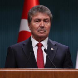 KKTC Başbakanı: Ne toprak veriyoruz, ne vatanımızdan vazge&ccedil;iyoruz