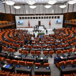 Meclis'te sandalye hesabı değişti: AK Parti kazandı, CHP d&uuml;şt&uuml;! İşte son durum