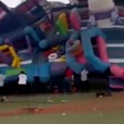 Meksika'da korku dolu anlar: Şişme park fırtınaya kapıldı, yaralılar var