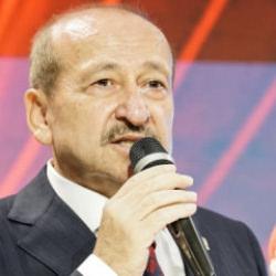 S&uuml;per Lig ekibinin başkanı g&uuml;ven tazeledi