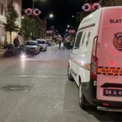 Tartışma bı&ccedil;aklı kavgaya d&ouml;n&uuml;şt&uuml;: 1&rsquo;i ağır 4 yaralı