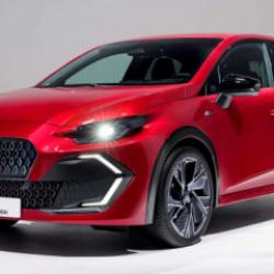 T&uuml;rkiye'de yılın otomobili Renault Clio oldu