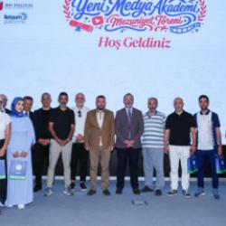 Yeni Medya Akademi&rsquo;den 169 Mezun: Geleceğin İletişimcileri Arnavutk&ouml;y&rsquo;den &Ccedil;ıkıyor