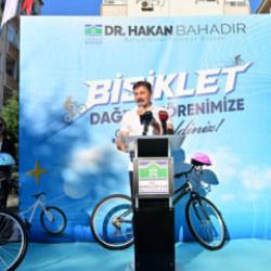 Bah&ccedil;elievler'de 4 bin 200 &ccedil;ocuk bisiklete kavuştu 