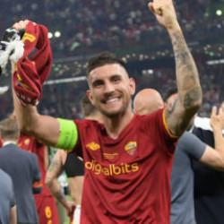 Beşiktaş, Vincenzo Italiano'nun g&ouml;zdesi Lorenzo Pellegrini i&ccedil;in ilk teması kurdu