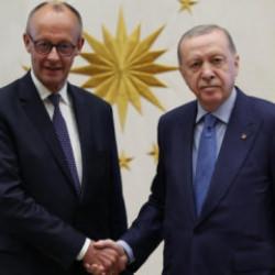 Cumhurbaşkanı Erdoğan, Almanya Şans&ouml;lyesi Merz ile g&ouml;r&uuml;şt&uuml;