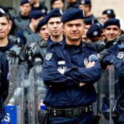Emniyette yeni d&ouml;nem maaşları: Polis, komiser ve emniyet m&uuml;d&uuml;r&uuml; ne kadar alacak?