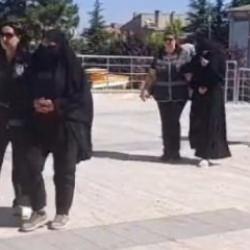Gelin adayı, altınlarla ka&ccedil;maya &ccedil;alıştı
