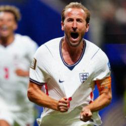 Harry Kane'den 10 dakikalık şov! İngiltere geriden gelip son 16'ya y&uuml;kseldi