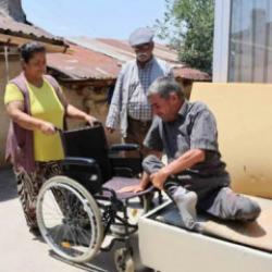 Mazlumların sesi Radyo7: Fedakar yengenin &ccedil;ağrısına Bakan &Ccedil;ift&ccedil;i'den anında jet yanıt