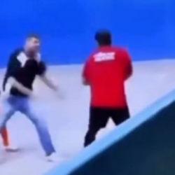 Brezilya'da kadın futbolcu sarı kart g&ouml;steren hakeme tekme tokat saldırdı