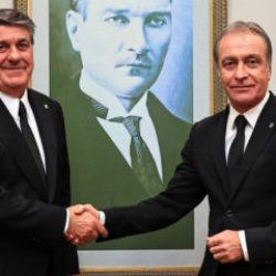 &Ouml;nder &Ouml;zen'in bahsettiği isim ortaya &ccedil;ıktı! D&uuml;nya yıldızında imza an meselesi