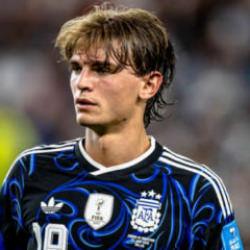 Anlaşma sağlandı! Nico Paz transferinde d&uuml;ğ&uuml;m resmen &ccedil;&ouml;z&uuml;ld&uuml;