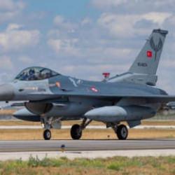 T&uuml;rk F-16'ları binlerce kilometre &ouml;tede ter&ouml;rist avladı!