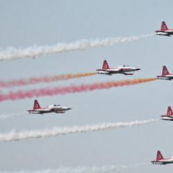 T&uuml;rk Yıldızları'nın Bel&ccedil;ika'daki g&ouml;sterisi b&uuml;y&uuml;k ilgi g&ouml;rd&uuml;