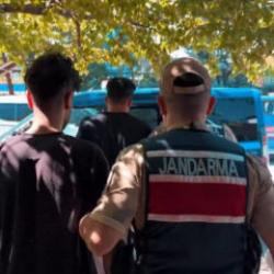Van'da yağma! &Ccedil;obanı silahla tehdit edip 800 k&uuml;&ccedil;&uuml;kbaşı &ccedil;aldılar
