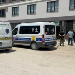 500 bin TL alacağı i&ccedil;in emlak&ccedil;ıyı bacağından vurdu