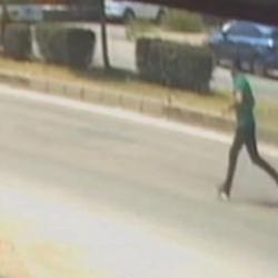 Kozan Adliyesi &ouml;n&uuml;nde silahlı kavga: 2 yaralı
