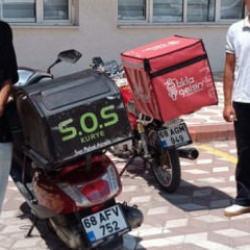 Aksaray&rsquo;da bu kadar da olmaz dedirten g&ouml;r&uuml;nt&uuml;ler: Oyun parkına motosikletle &ccedil;ıktılar!