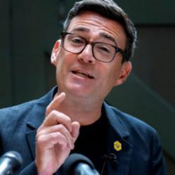 Başbakanlığa hazırlanan Andy Burnham'dan Gazze &ouml;zr&uuml;: Dehşete d&uuml;şt&uuml;m