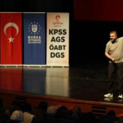 Bursa B&uuml;y&uuml;kşehir KPSS hazırlığında gen&ccedil;lerin yanında 